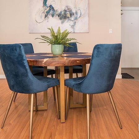 Rustic Modern 2 Bed 2 Bath With Lakeview Pool And Hot Tub Invermere Εξωτερικό φωτογραφία